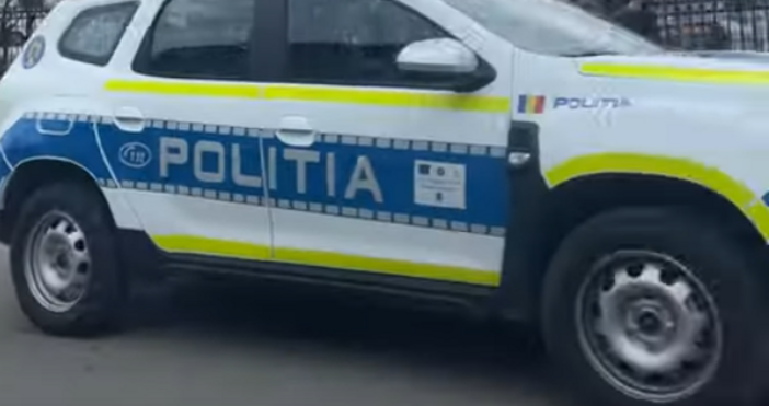 Служители на Инспектората за извънредни ситуации в южния румънски окръг