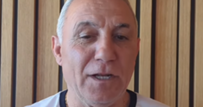 Христо Стоичков отправи апел във Фейсбук към феновете си Гласувайте за