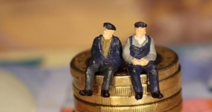 НОИ реши пенсиите да бъдат увеличени с 8 6 от 1