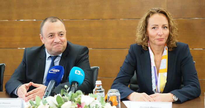 Правителството започва дългоочакваната от общините инвестиционна програма която ще осигури