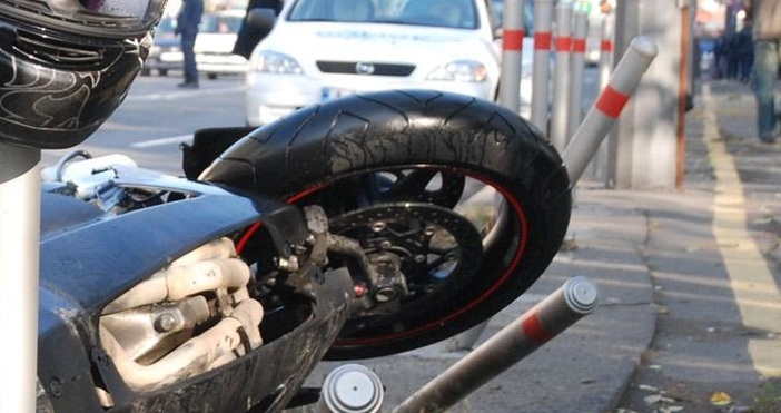 Мотоциклетист на 70 години е пострадал при пътнотранспортно произшествие в