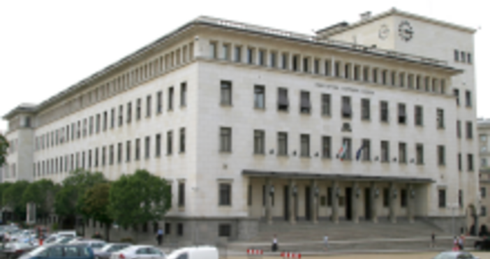 Валутните резерви чиято задача в момента е да поддържат валутния