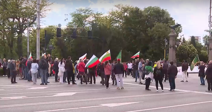 Кадри Нова телевизияОбщонационална акция под надслов Бъдещето в левове не