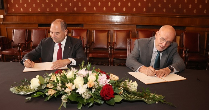 Днес по време на официална церемония в сградата на Българската