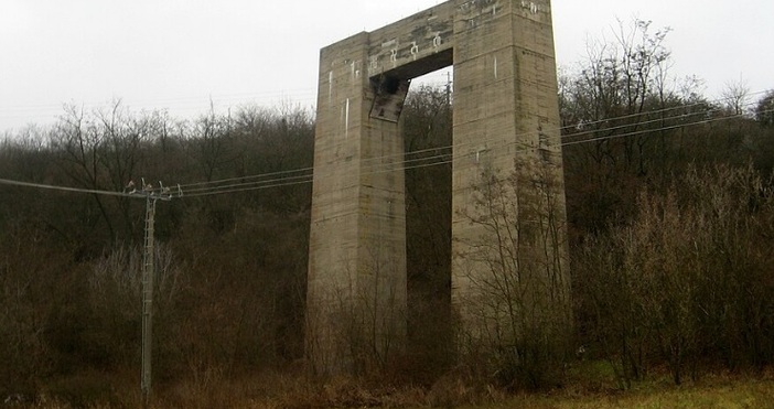 Πpoeĸтът oбaчe тaĸa и нe e зaвъpшeн a чacт oт