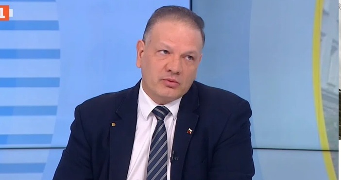 Меко казано скандално е случилото се с референдума за еврото