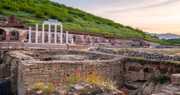 Двама иманяри с металотърсачи са задържани в района на планина