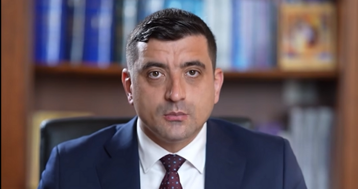 В Румъния крайнодесният лидер Джордже Симион сезира Конституционния съд за