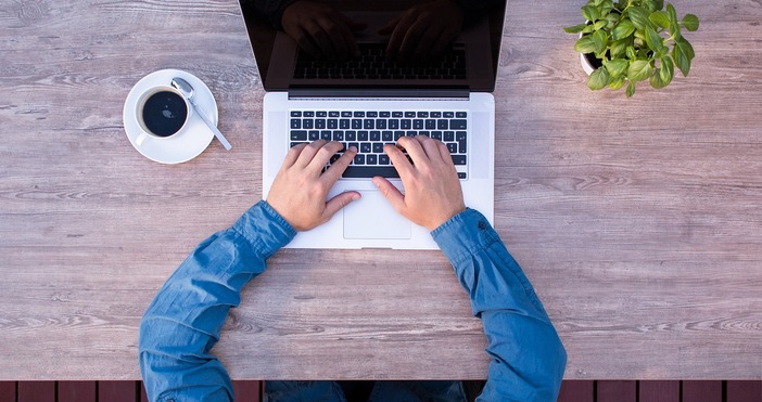 Има сериозно разминаване между желанията за професиална реализация на завършващите