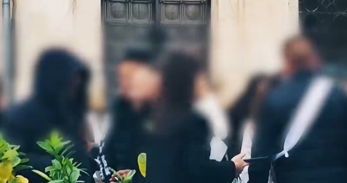 В разгара на абитуриентските балове чалга алкохол и райски