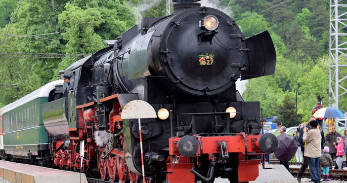 БДЖ организира атракционно пътуване с ретро влак от Горна Оряховица