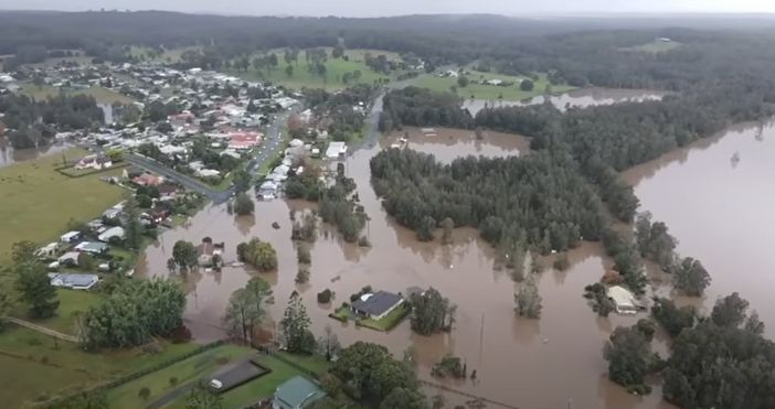 Властите в Източна Австралия съобщиха официално днес за най малко четири