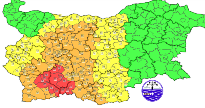 Червен код за част от БългарияПредупреждението важи за общините Сатовча