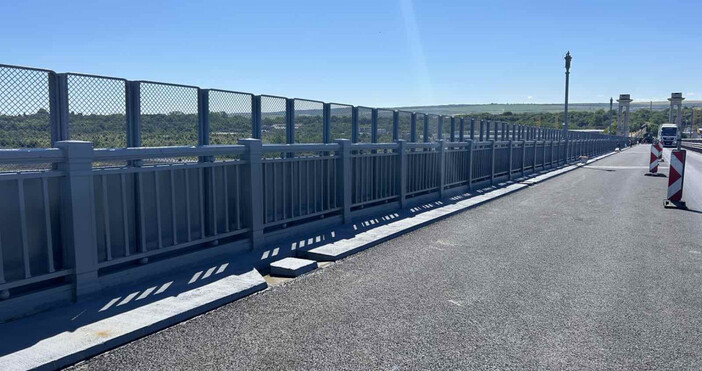 Приключи ремонтът на двете ленти на 413 метровия естакаден участък на