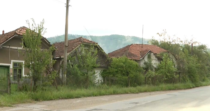 Обезлюдяването в малките и отдалечените населени места в страната продължава