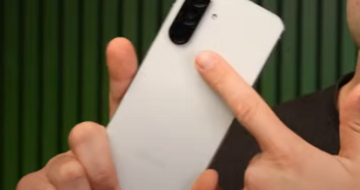 При разпространение на голямо обновление до предходни поколения смартфони е