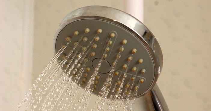 Топлата вода в столични квартали ще спира през лятото заради