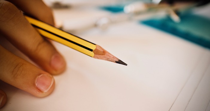 Учениците вече ще трябва да повтарят първи клас при недобро владеене