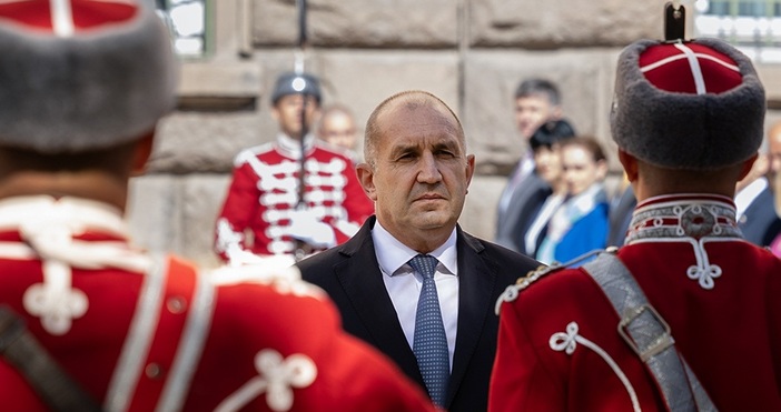 Властта отказва да чуе гласа на хората и се страхува