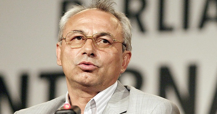 Ахмед Доган пристигна за разговора със структурите които се определят