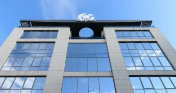 Банката се присъединява към над 350 други банки в