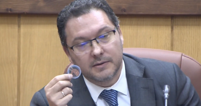 МВР прекрати обществената поръчка за 30 000 икони  Поръчката включваше също