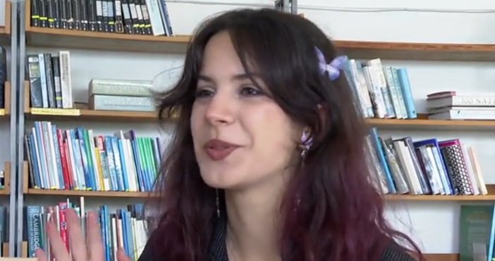 Момичето иска да учи джаз пеене и обещава че ще