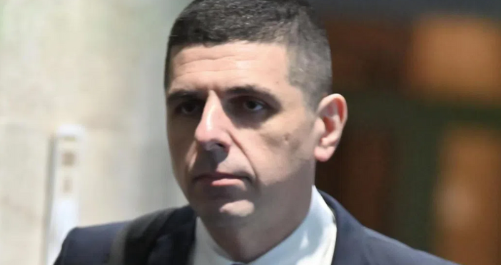 Известен политик захапа Възраждане Всеки трябва да има право да протестира