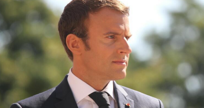 Празненствата в Париж излязоха извън контрол след като победното шествие