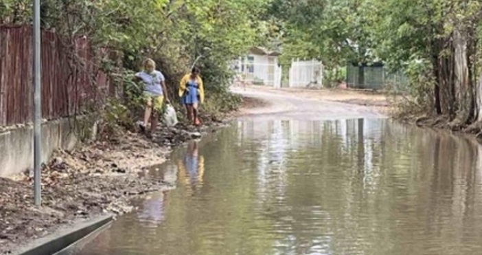 Жители на Ален Мак излизат на символичен протест с надежда