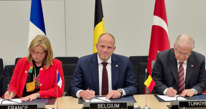 Белгия се присъединява към международната коалиция в подкрепа на Украйна