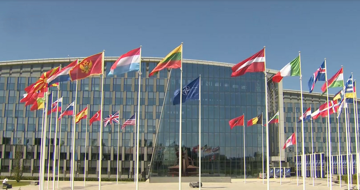 Министрите на отбраната на страните от НАТО се срещат днес