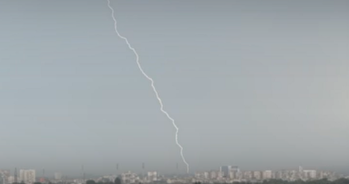 Токът в Елин Пелин е временно прекъснат заради лошото време