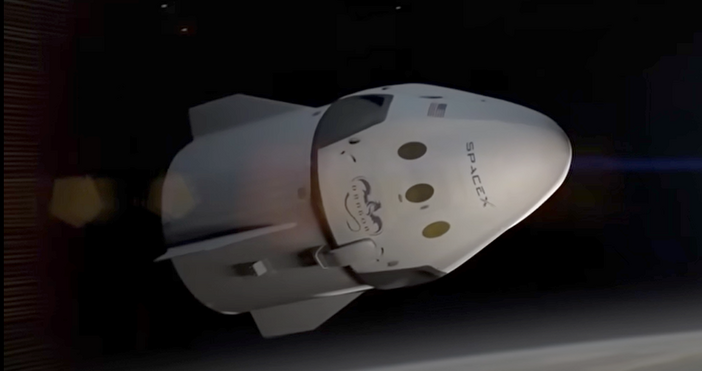 Докато президентът Доналд Тръмп и Илон Мъск спореха в социалните