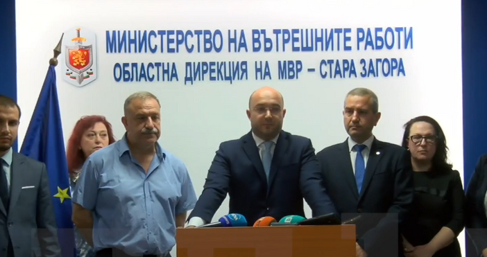 При огледи на двата обекта използвани като незаконни домове за