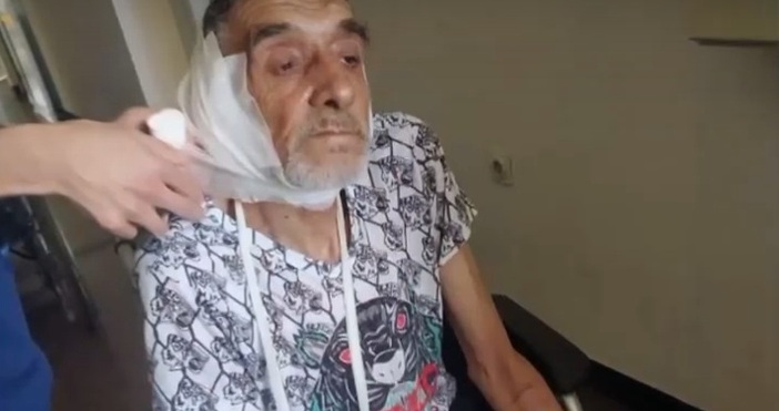 Мъж е в болница след като е пребит с лопата