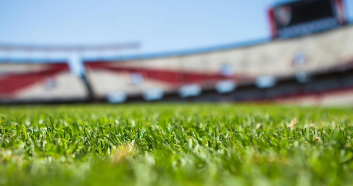 Футболен привърженик е починал по време на финала в Лигата