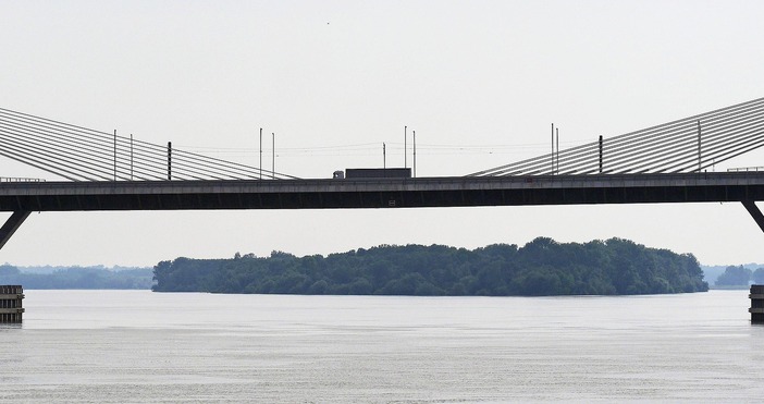 Работници и служители от Агенция Пътна инфраструктура АПИ ще проведат