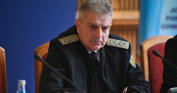 Доставката на новите джипове за Въоръжените сили е един от