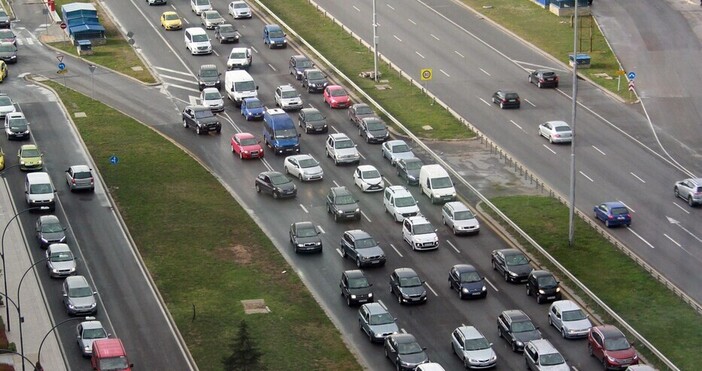 Парламентарната икономическа комисия одобри за първо четене правителствения проект за