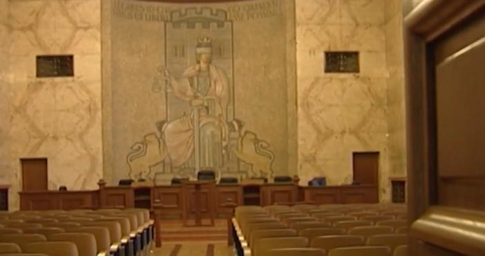 Очаква се Върховният административен съд да даде ход на делото