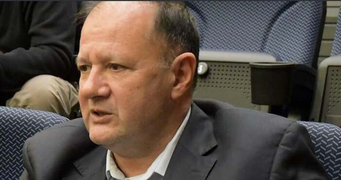 Проблемът с недоверието в институциите в България е огромен В