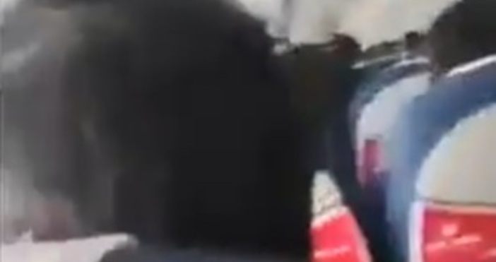 След тежката катастрофа на самолет на Air India край летището в индийския