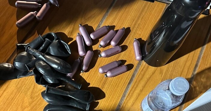 Снимки МВРНови 500 пълнители с райски газ 600 балона и