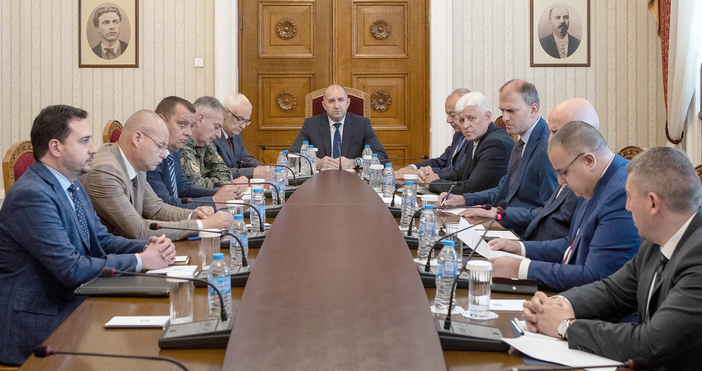 Държавният глава Румен Радев проведе днес консултативна среща за оценка