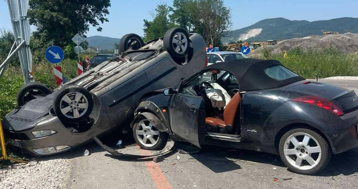 Общо 27 души са ранени при 19 тежки катастрофи през