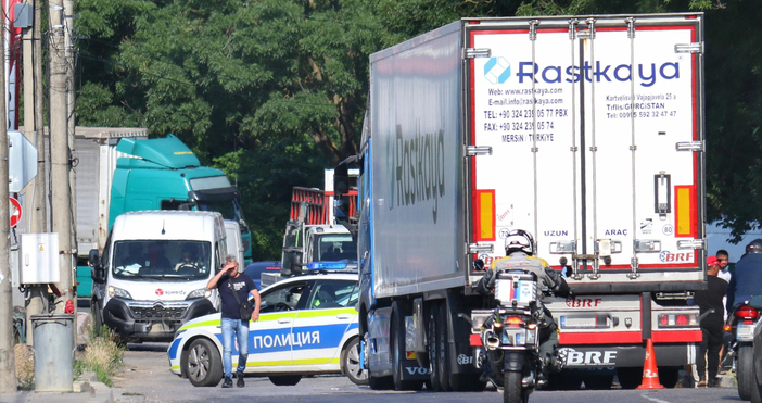 Тежък пътен инцидент стана тази сутрин около 7 ч. край