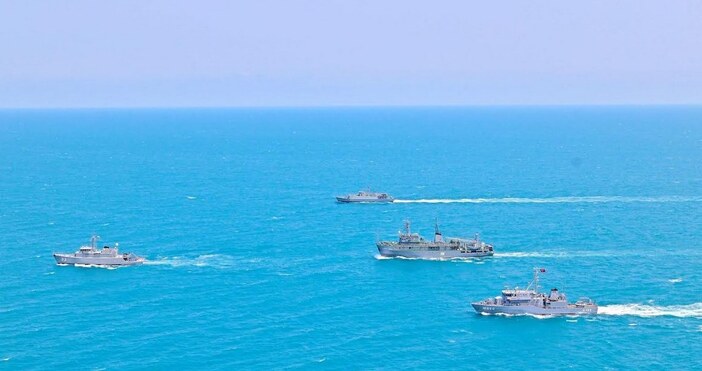 В рамките на текущите маневри екипажите усъвършенстват уменията си за