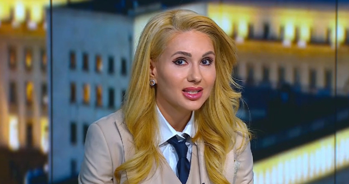 Мая Иванова Кадри БНТПредседателят на Комисията за защита на потребителите