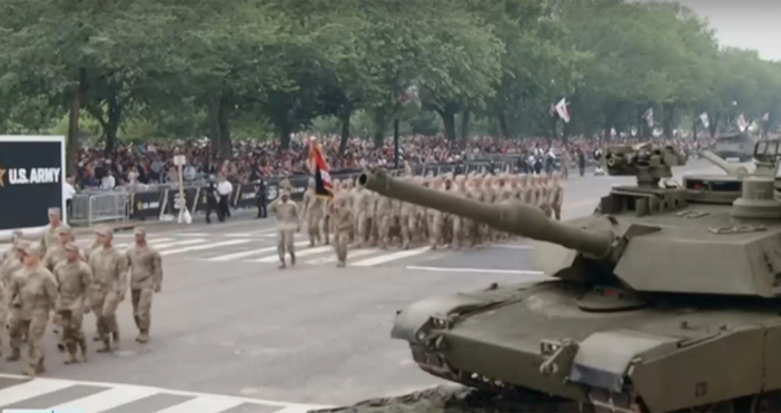 Голям военен парад се проведе във Вашингтон Той отбеляза 250 годишнината